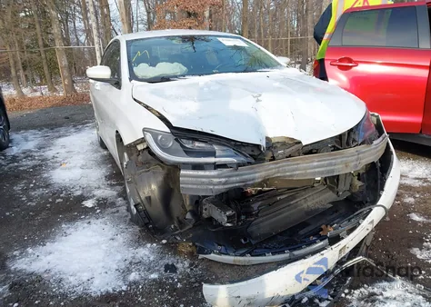 2016 Chrysler 200 Limited Platinum from USA, damaged, VIN 1C3CCCAB2GN179925